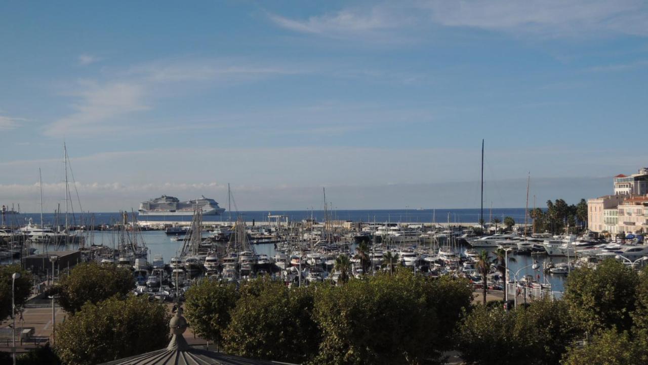 Acci Cannes Marina Bagian luar foto